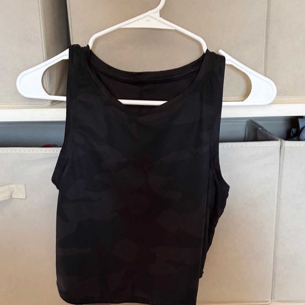 Elegant Black Camouflage Women's Tank Top
